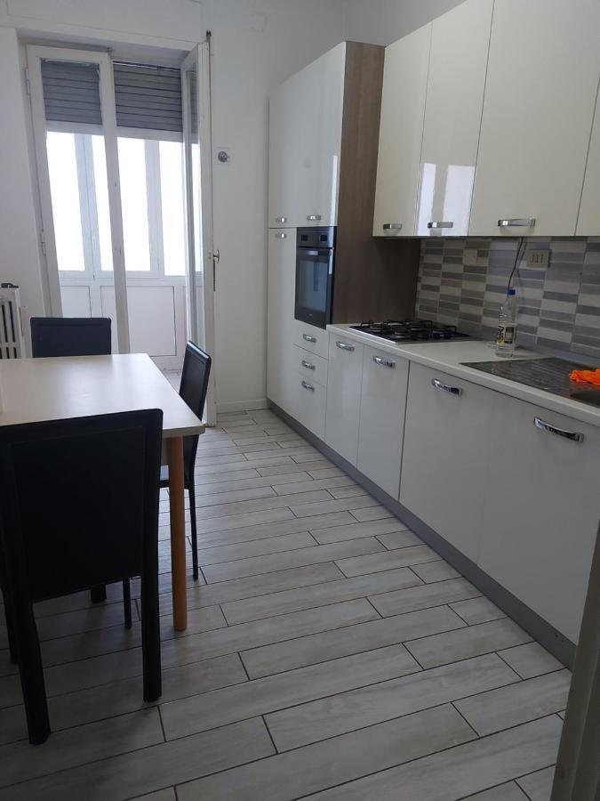 Appartamento In Pieno Centro 페스카라 외부 사진